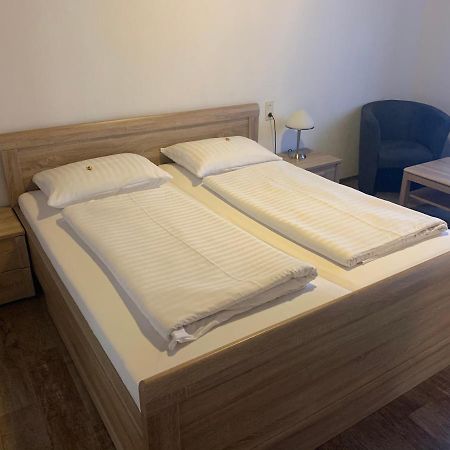 Hotel Brauhaus Zur Krone ベルクハイム エクステリア 写真